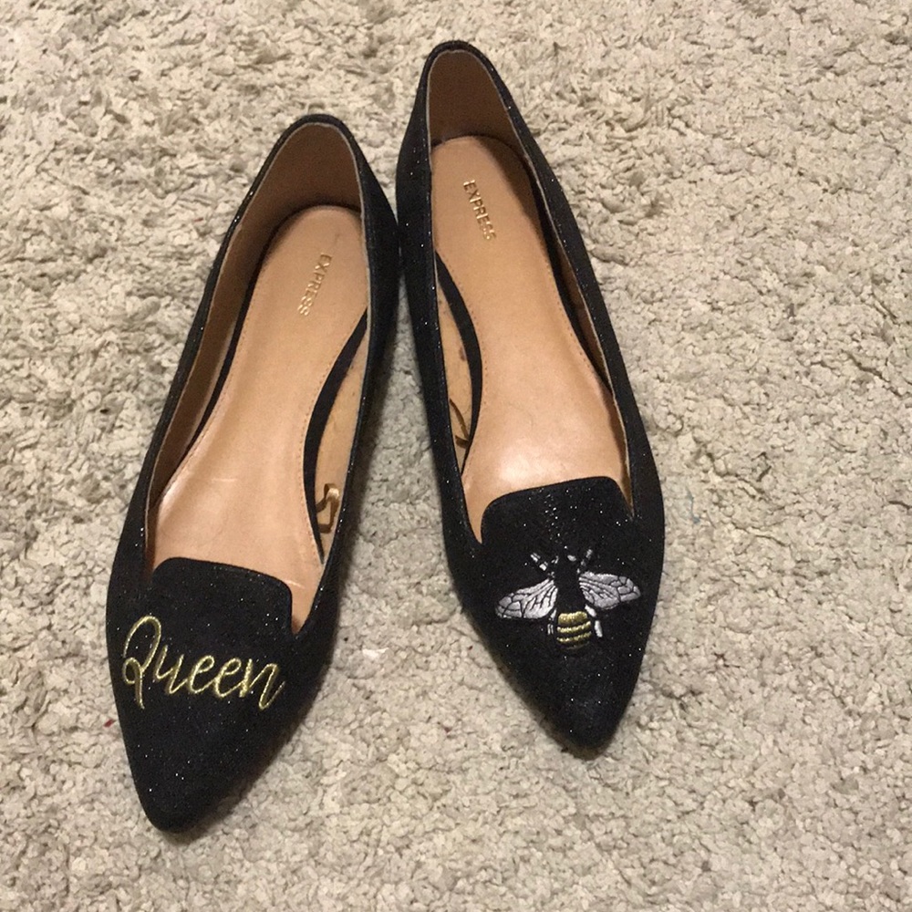 Queen Bee flats